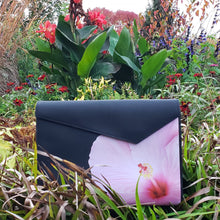 Load image into Gallery viewer, sacchetto leather pouch black with pink hibiscus
